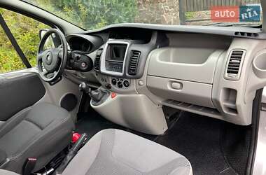 Мінівен Opel Vivaro 2012 в 