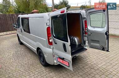Мінівен Opel Vivaro 2012 в 
