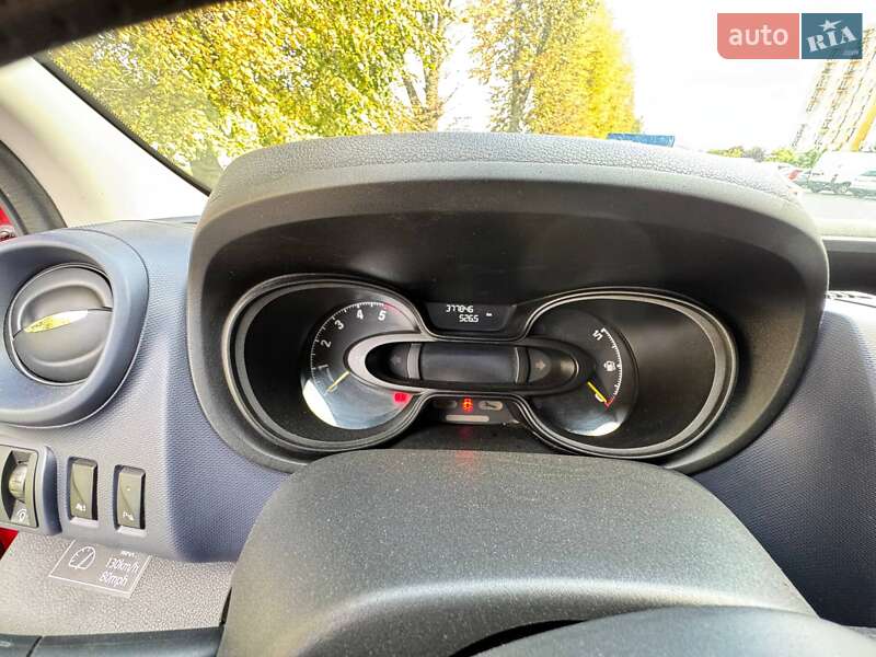 Грузовой фургон Opel Vivaro 2017 в Виннице