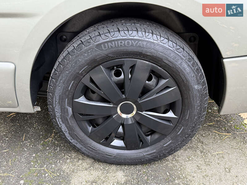 Минивэн Opel Vivaro 2013 в Киеве