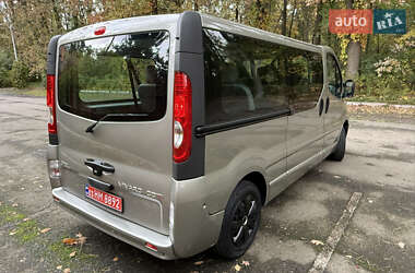 Минивэн Opel Vivaro 2013 в 