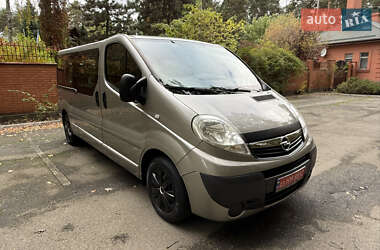 Минивэн Opel Vivaro 2013 в 