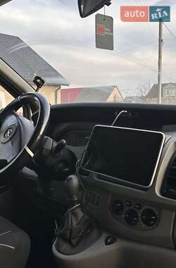 Мінівен Opel Vivaro 2005 в Млиніві