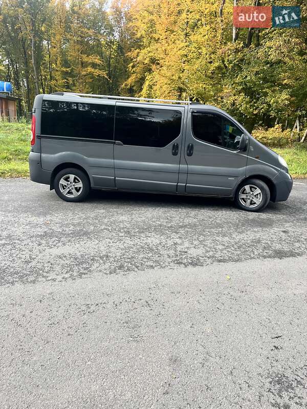 Минивэн Opel Vivaro 2011 в Хмельницком