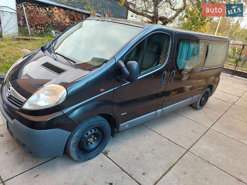 Мінівен Opel Vivaro 2012 в Бориславі