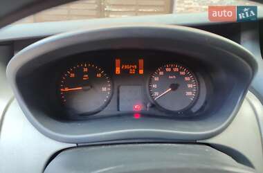 Мінівен Opel Vivaro 2012 в  фото 14 Мінівен Opel Vivaro 2012 в