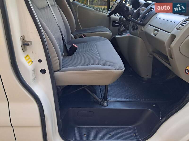 Минивэн Opel Vivaro 2013 в Виннице