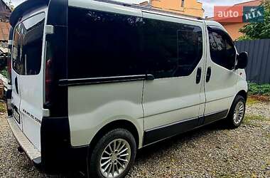 Минивэн Opel Vivaro 2004 в 