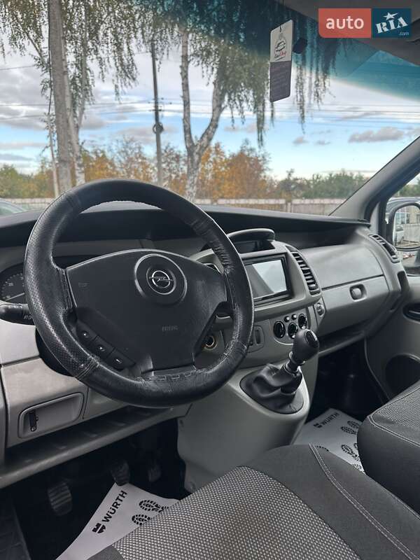 Минивэн Opel Vivaro 2007 в Смеле