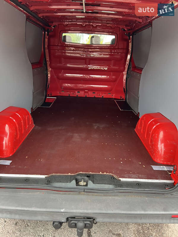 Грузовой фургон Opel Vivaro 2014 в Белой Церкви