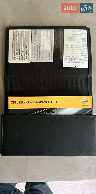 Вантажопасажирський фургон Opel Vivaro 2013 в Києві