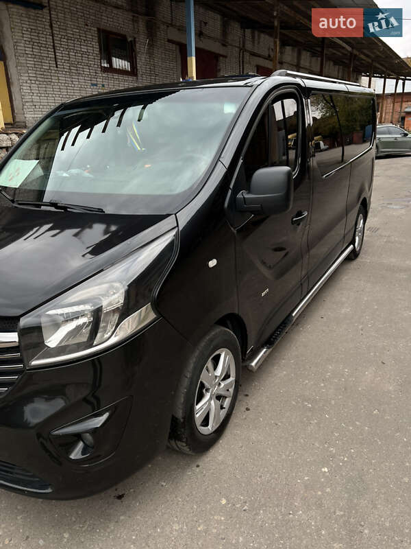 Мінівен Opel Vivaro 2017 в Львові фото 2 Мінівен Opel Vivaro 2017 в Львові
