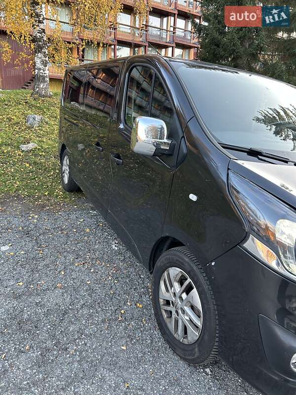 Мінівен Opel Vivaro 2015 в Бершаді