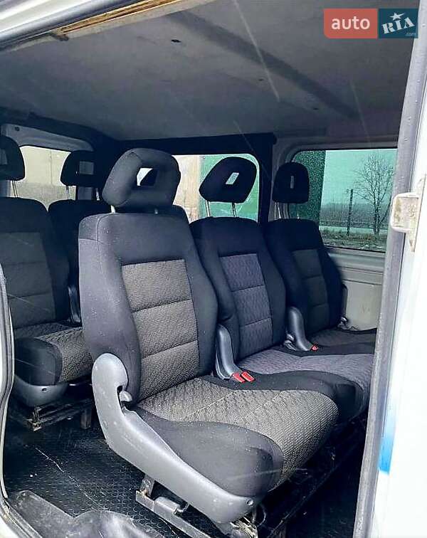 Минивэн Opel Vivaro 2003 в Киеве