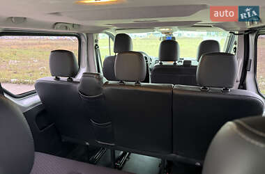 Минивэн Opel Vivaro 2015 в 