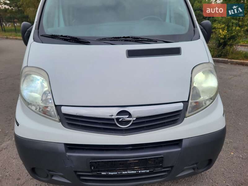Мінівен Opel Vivaro 2007 в Хмельницькому