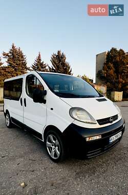 Минивэн Opel Vivaro 2004 в 