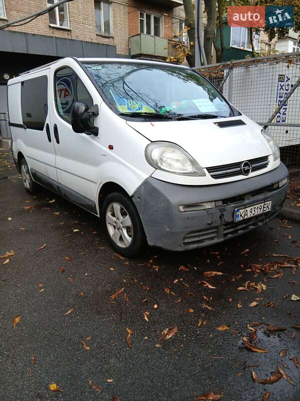 Opel Vivaro 2004