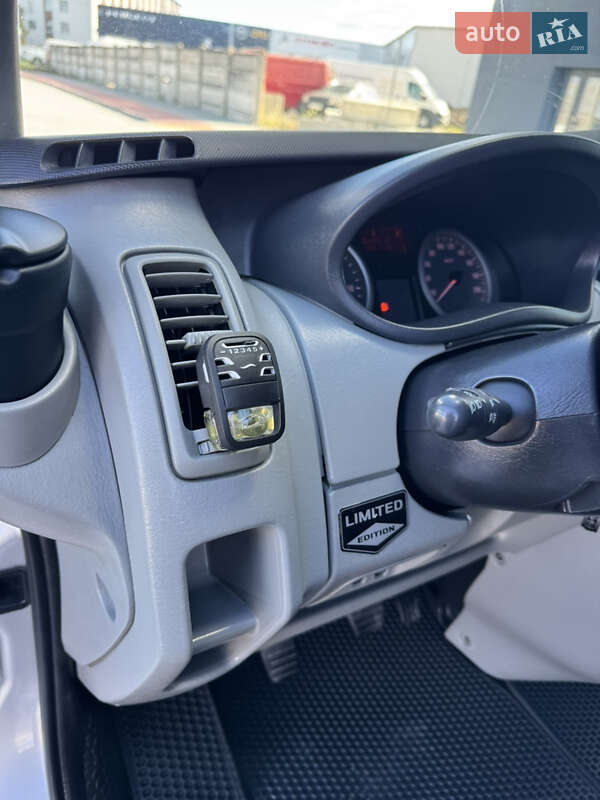 Минивэн Opel Vivaro 2011 в Ивано-Франковске фото 65 Минивэн Opel Vivaro 2011 в Ивано-Франковске