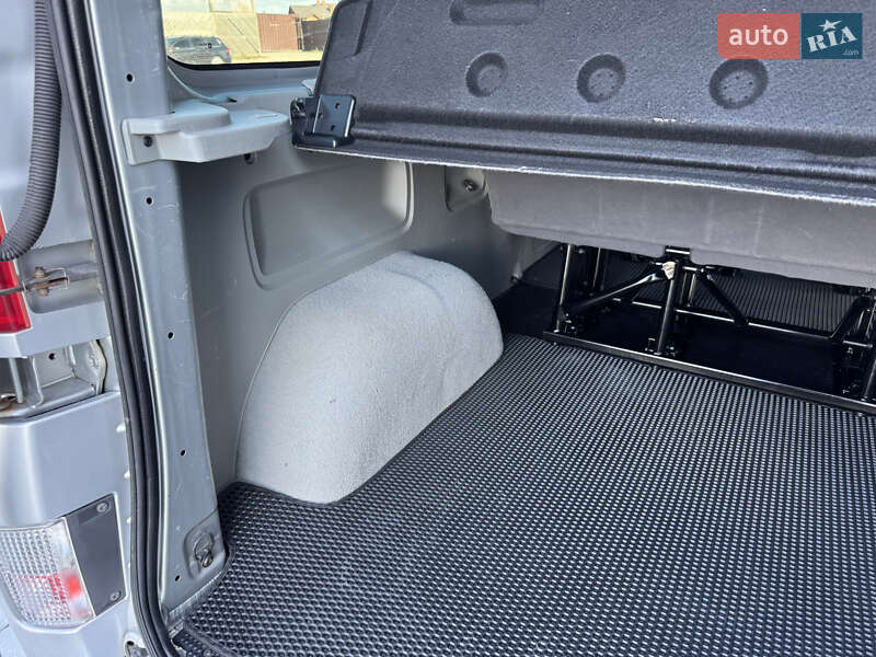 Минивэн Opel Vivaro 2011 в Ивано-Франковске фото 129 Минивэн Opel Vivaro 2011 в Ивано-Франковске