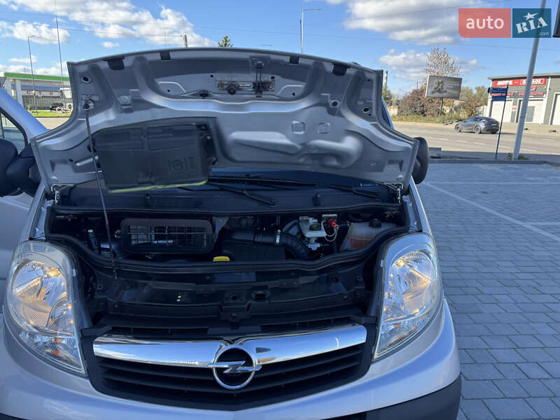 Минивэн Opel Vivaro 2011 в Ивано-Франковске фото 134 Минивэн Opel Vivaro 2011 в Ивано-Франковске
