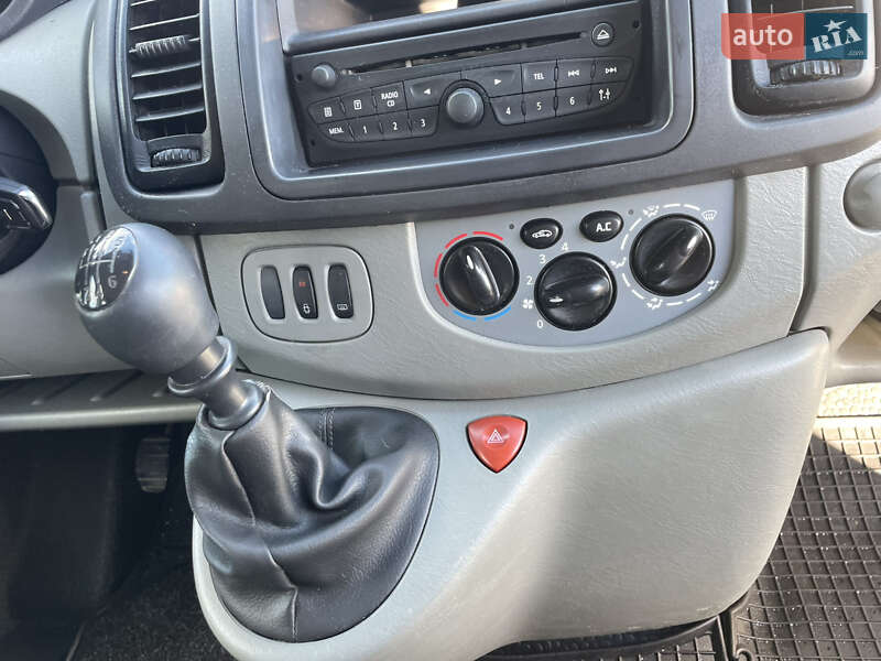 Мінівен Opel Vivaro 2012 в Львові