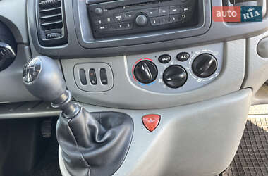 Мінівен Opel Vivaro 2012 в  фото 24 Мінівен Opel Vivaro 2012 в