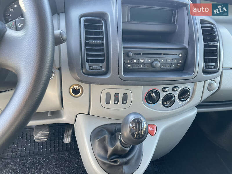 Мінівен Opel Vivaro 2012 в Львові