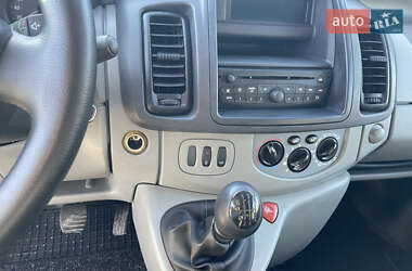 Мінівен Opel Vivaro 2012 в  фото 38 Мінівен Opel Vivaro 2012 в