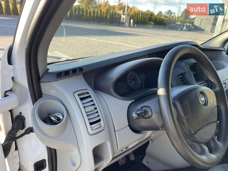 Мінівен Opel Vivaro 2012 в Львові