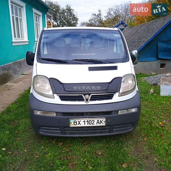 Мінівен Opel Vivaro 2004 в Дунаївцях