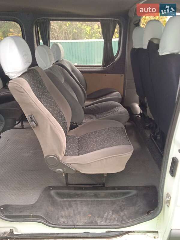 Мінівен Opel Vivaro 2004 в Дунаївцях