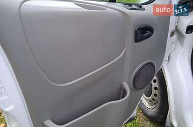 Минивэн Opel Vivaro 2004 в 