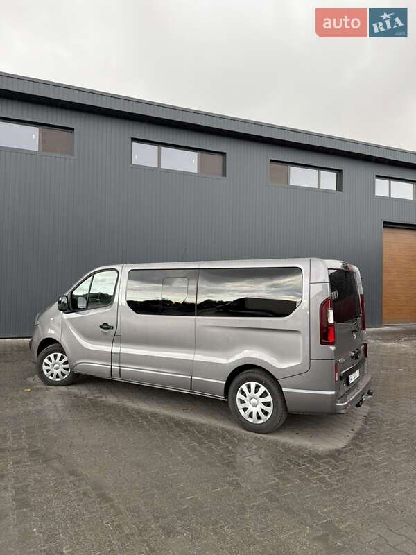 Мінівен Opel Vivaro 2018 в Івано-Франківську