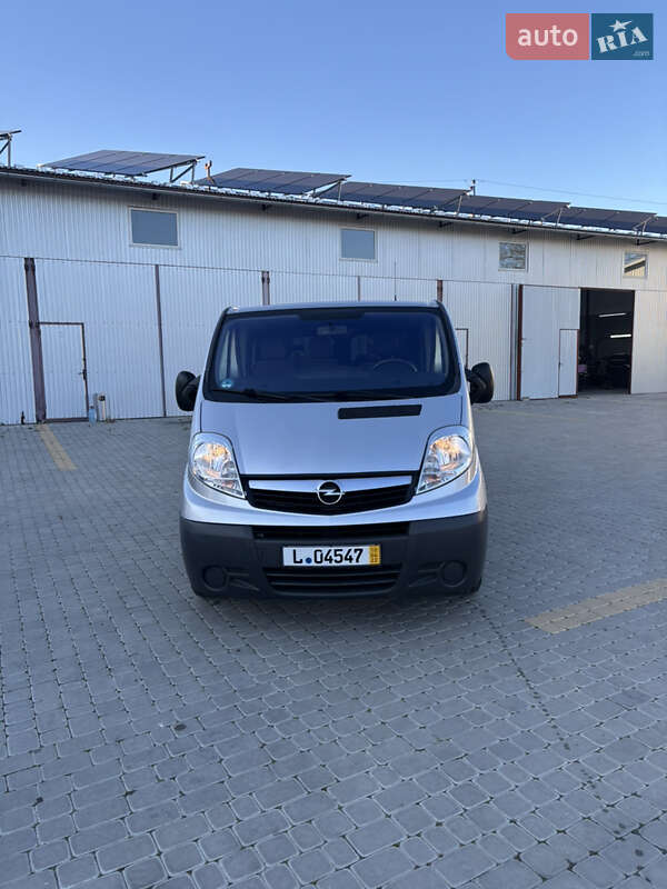 Минивэн Opel Vivaro 2011 в Коломые