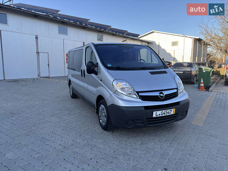 Минивэн Opel Vivaro 2011 в Коломые