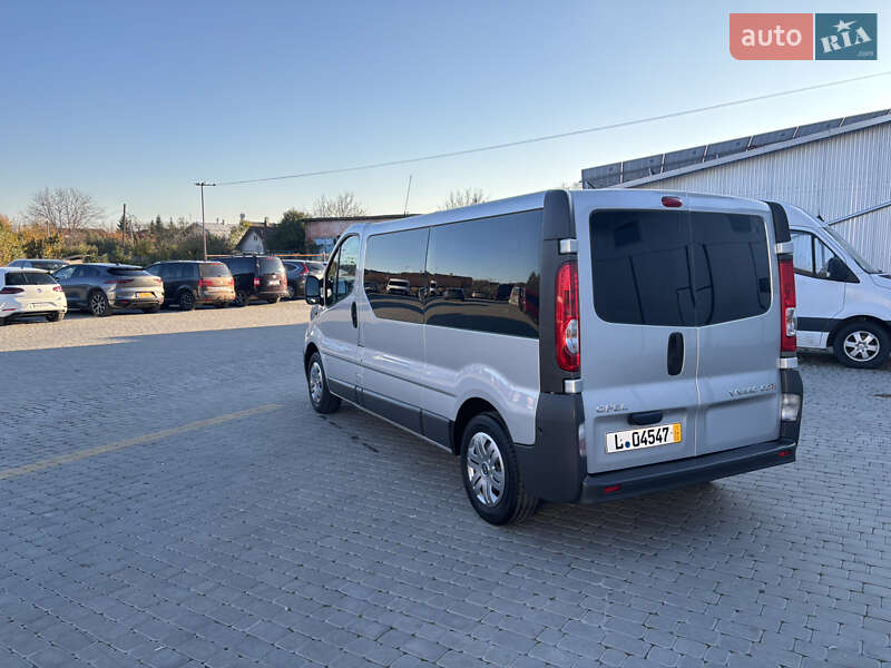 Минивэн Opel Vivaro 2011 в Коломые
