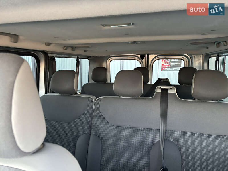 Минивэн Opel Vivaro 2011 в Коломые