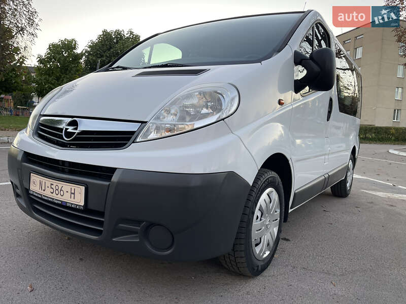Минивэн Opel Vivaro 2011 в Радивилове
