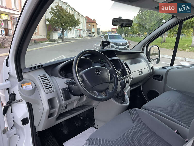 Минивэн Opel Vivaro 2011 в Радивилове