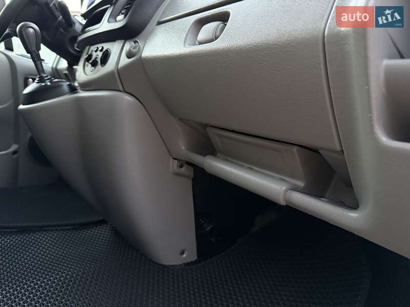 Минивэн Opel Vivaro 2013 в Черновцах фото 59 Минивэн Opel Vivaro 2013 в Черновцах