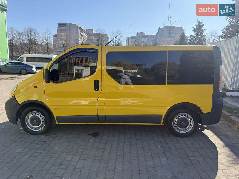 Opel Vivaro 2004 Opel Vivaro 2004