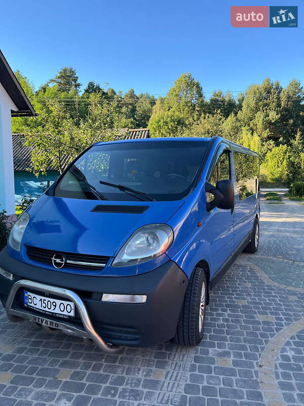 Opel Vivaro 2003