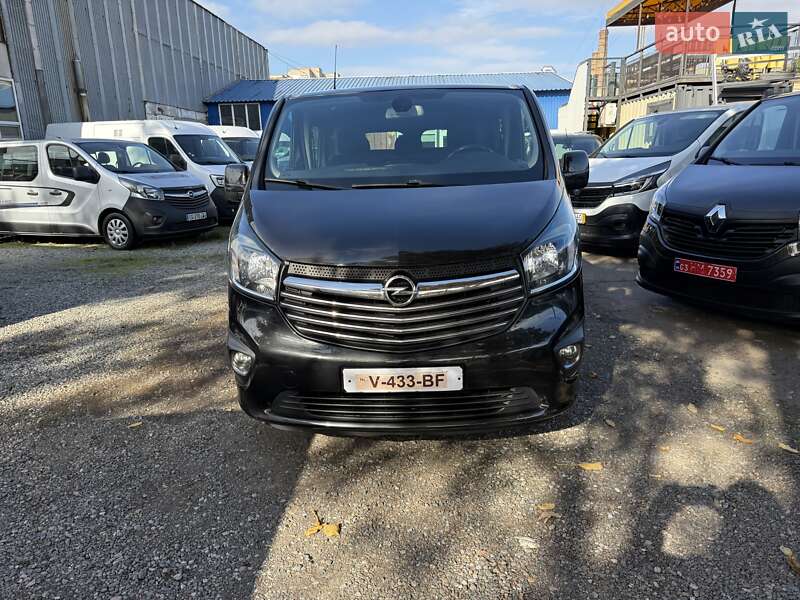 Мінівен Opel Vivaro 2016 в Одесі