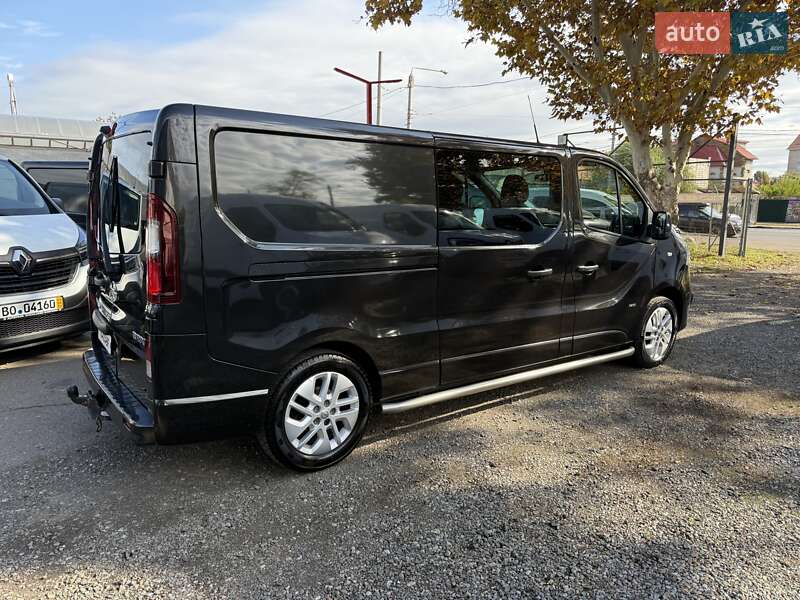 Мінівен Opel Vivaro 2016 в Одесі