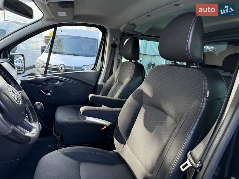 Мінівен Opel Vivaro 2016 в Одесі