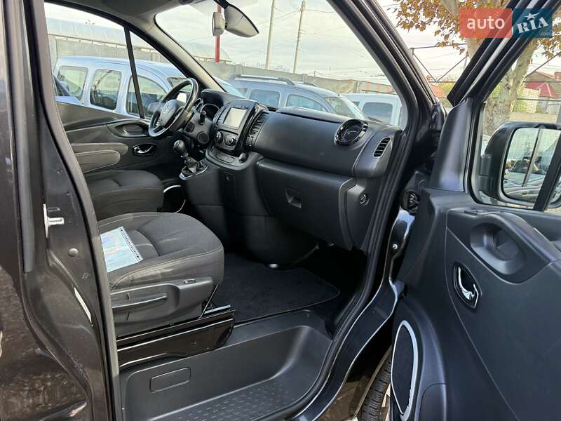 Мінівен Opel Vivaro 2016 в Одесі