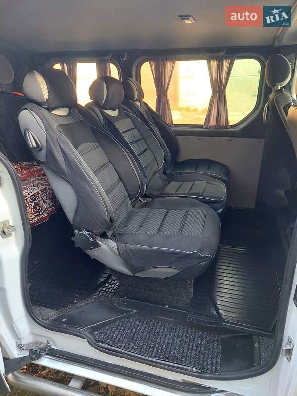 Минивэн Opel Vivaro 2007 в Малине фото 11 Минивэн Opel Vivaro 2007 в Малине