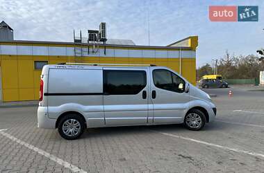 Минивэн Opel Vivaro 2013 в 