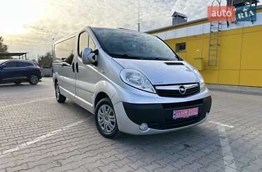 Минивэн Opel Vivaro 2013 в 